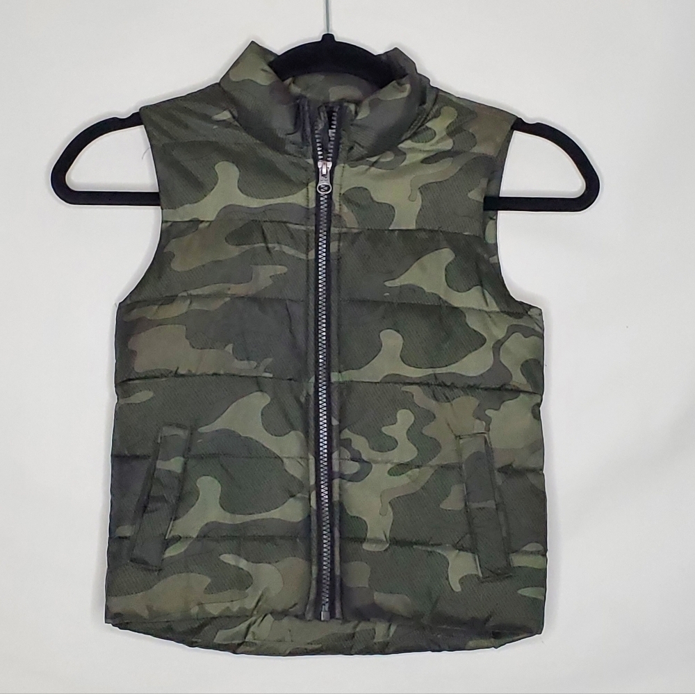 Sonoma Kid's Puffer Vest Size 5 Camo Zip Front Sleeveless Jacket Fleece Lined